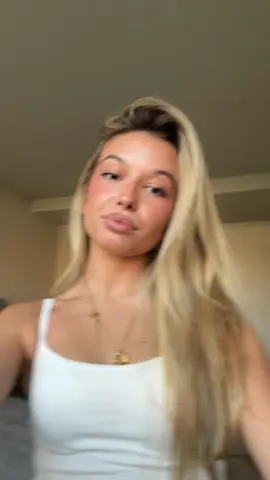 A post by @_onagr on TikTok caption: al ritmo de la pista bailasaaaaaa