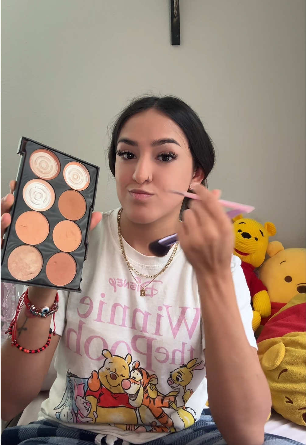 A post by @htx_michii713 on TikTok caption: #fyp #parati #grwm siempre se me olvida por andar a la carrera 😅