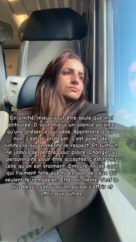 A post by @nda__lily on TikTok caption: Ne vous oubliez jamais 