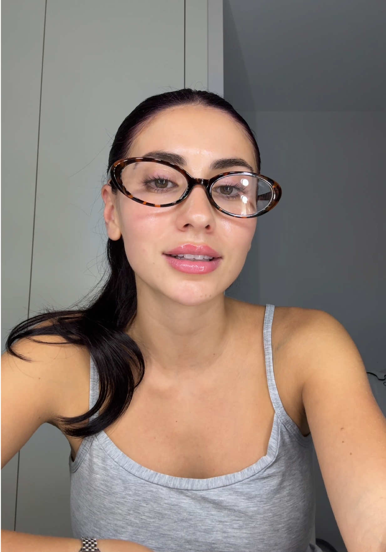 A post by @andreagarte on TikTok caption: Tengo suerte trabajada 