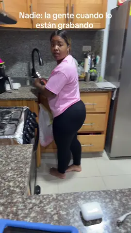 A post by @bradydsc10 on TikTok caption: Contenido 😂