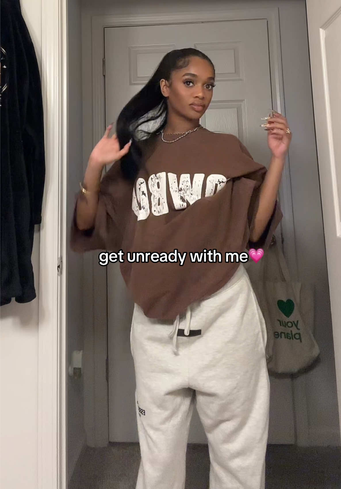A post by @kayarice on TikTok caption: goodnightttt @Bloom Nutrition #bloompartner 