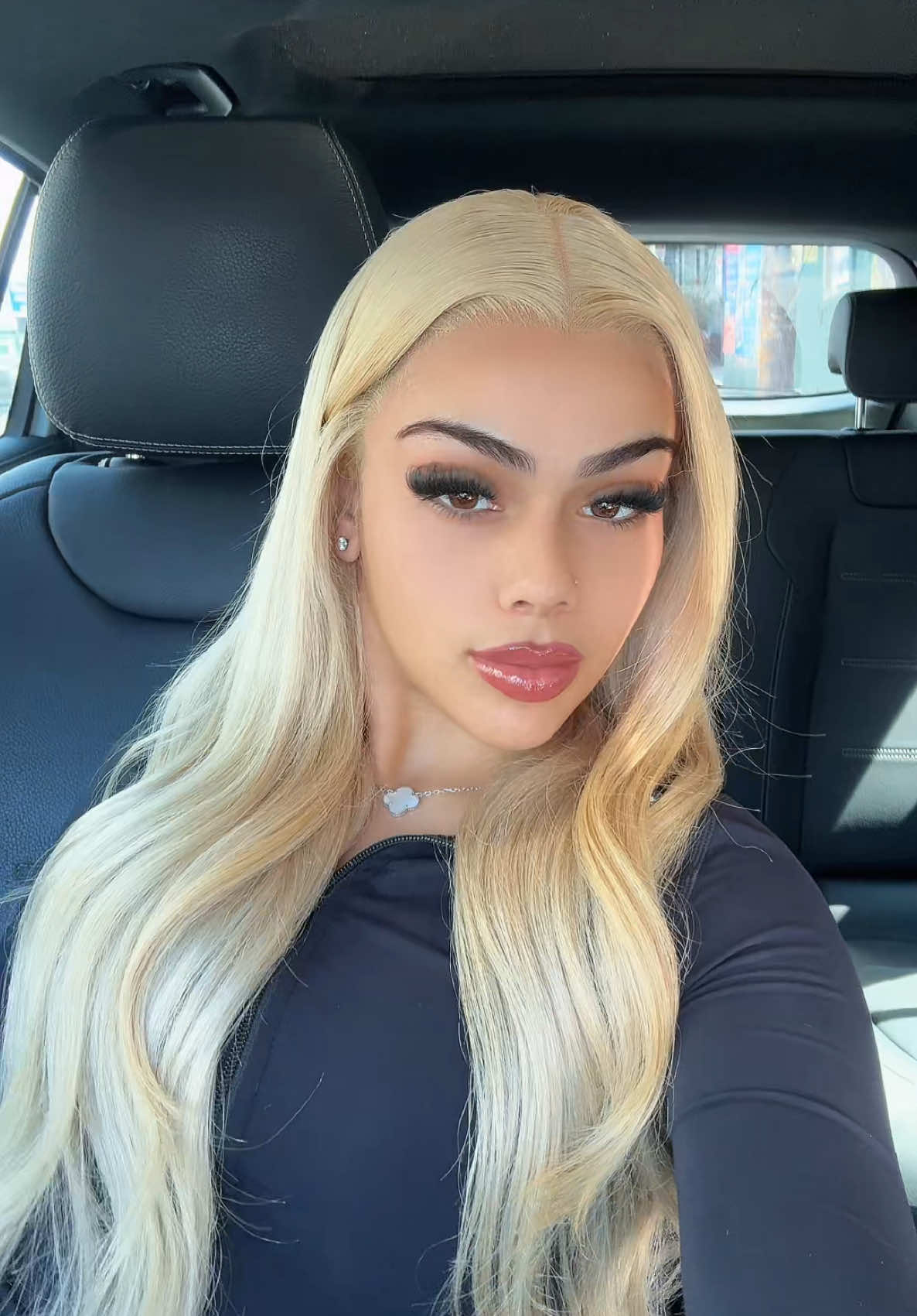 A post by @staceyyrosado on TikTok caption: @Avenuee.j 😍😍 #foryou #fyp 