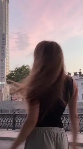A post by @akyuliychfan0003 on TikTok caption: Социофобиус???