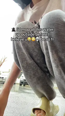 A post by @brooklynnbratt on TikTok caption: 😭😭an ill use a 1$ store mop 💀‼️🙄 #brookiebrat 