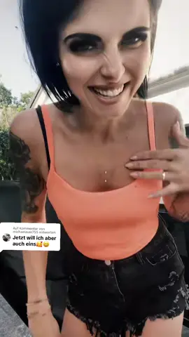 A post by @niinisworld on TikTok caption: #teamniinisworld♥️ 