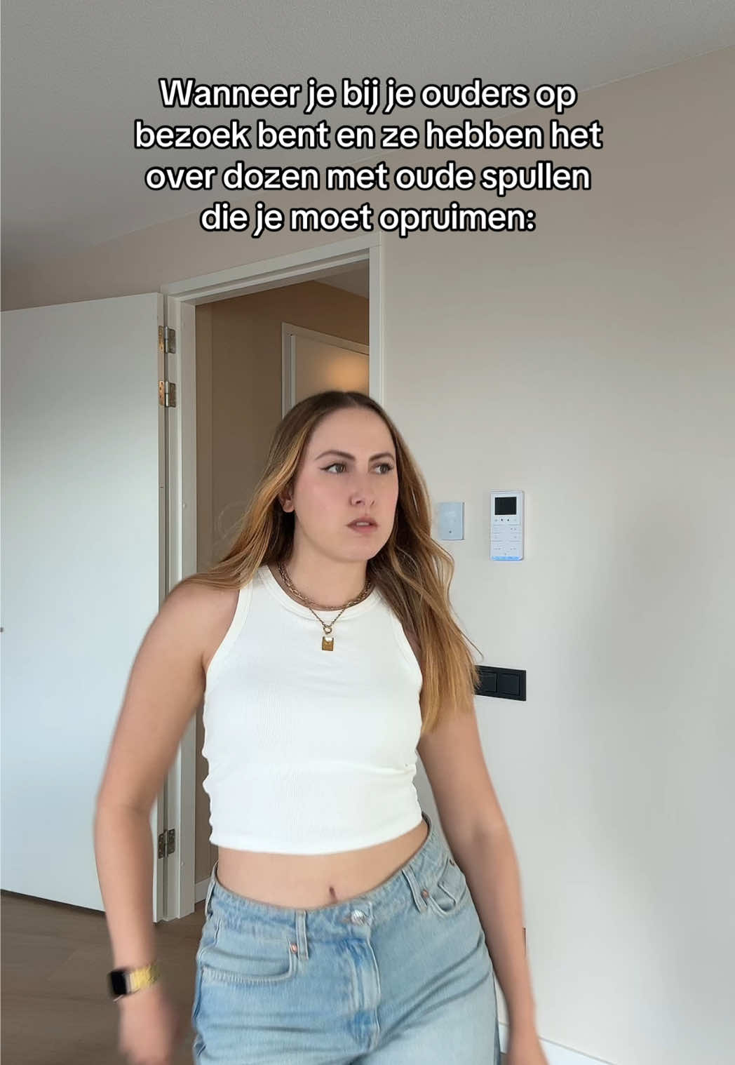 A post by @bokado on TikTok caption: En vervolgens ben je de hele middag aan het opruimen 😭 No thank you!! #ouders #opjezelfwonen #huis 