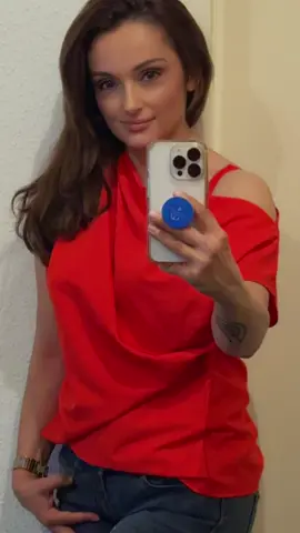 A post by @nermink08 on TikTok caption: #yeni #vir #viralvideos 