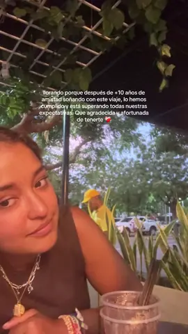 A post by @aitanaasoriano on TikTok caption: Ahora nos quedan 3 días en Medellín a full❤️‍🩹 #colombia 