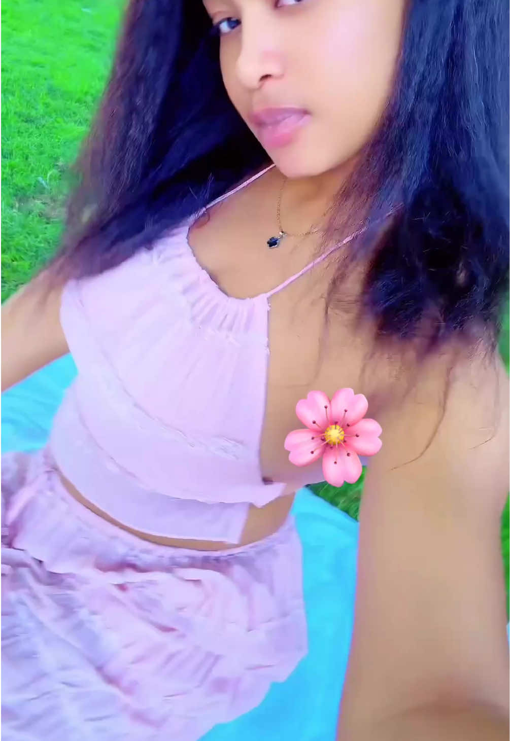 A post by @fatim6967 on TikTok caption: #🌸 #pourtoii #tik_tok #CapCut #guineenne224🇬🇳 