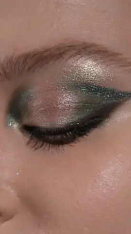 A post by @natashadenona on TikTok caption: GREEN GRAPHIC HALO EYE ft. MY NEW MINI GLOOM EYESHADOW PALETTE + the NEW MACRO TECH EYE CRAYON in shade TAUPE ☁️💚 LAUNCHING JULY 17TH 💫 #makeupbynatashadenona  Makeup Details:  Base: ND HY-GLAM CORRECTOR C1 ND HY-GLAM CONCEALER YP3  Eyes:  ND MINI GLOOM EYESHADOW PALETTE  Verdant - inner crease, outer V Glint - center eyelid  Moss - blend outer and inner corner, lower lashline  Zephyr - brow bone, tear duct, waterline  ND MACRO TECH EYE CRAYON shade Taupe - lashline  Cinder - blend upper and lower lashline   MINI GLOOM EYESHADOW PALETTE - $27☁️ LAUNCHING JULY 17th at www.natashadenona.com US EXCLUSIVE @ultabeauty + ALL SEPHORA EU 🩶 MACRO TECH EYE CRAYON shade TAUPE - $24 🩶 LAUNCHING JULY 17th at www.natashadenona.com US EXCLUSIVE @ultabeauty + ALL SEPHORA EU Available for ND REWARDS MEMBERS TOMORROW 🫶🏻 ✨ Check out my highlights for your favorite ND resellers globally ✨ #explore #natashadenona #minigloompalette #macrotecheyecrayon