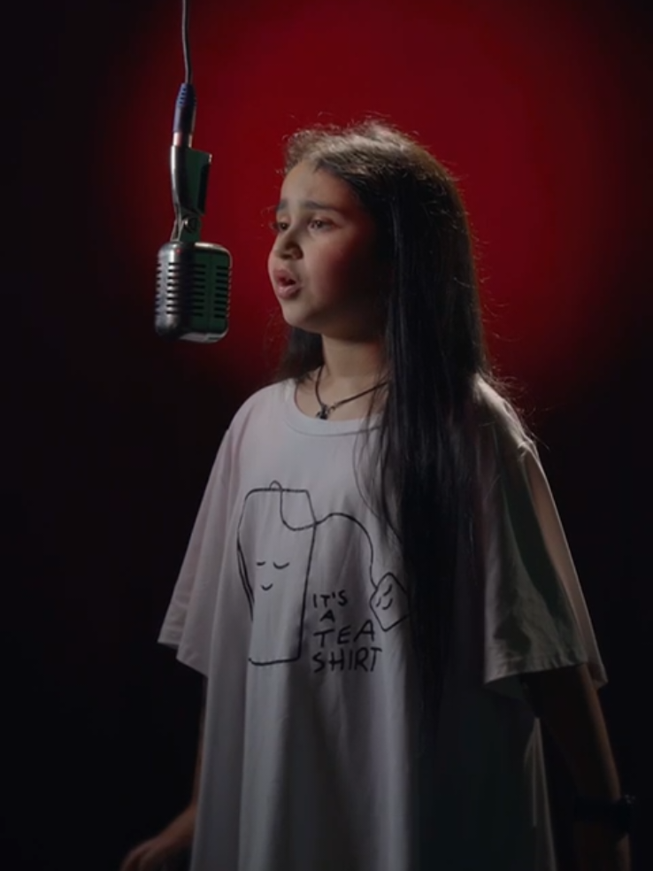 A post by @sallyalawady1 on TikTok caption: @minimic #سيلينا #بتمنى_انساك 