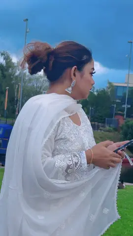 A post by @annisuva1 on TikTok caption: পরে আসুক কিংবা নাই-বা আসুক, ভুল মানুষ জীবনে একদমই না আসুক 🖤#fyp #foryou #sylhetifuri🇧🇩 #uk🇧🇩🇬🇧 #bangladesh 