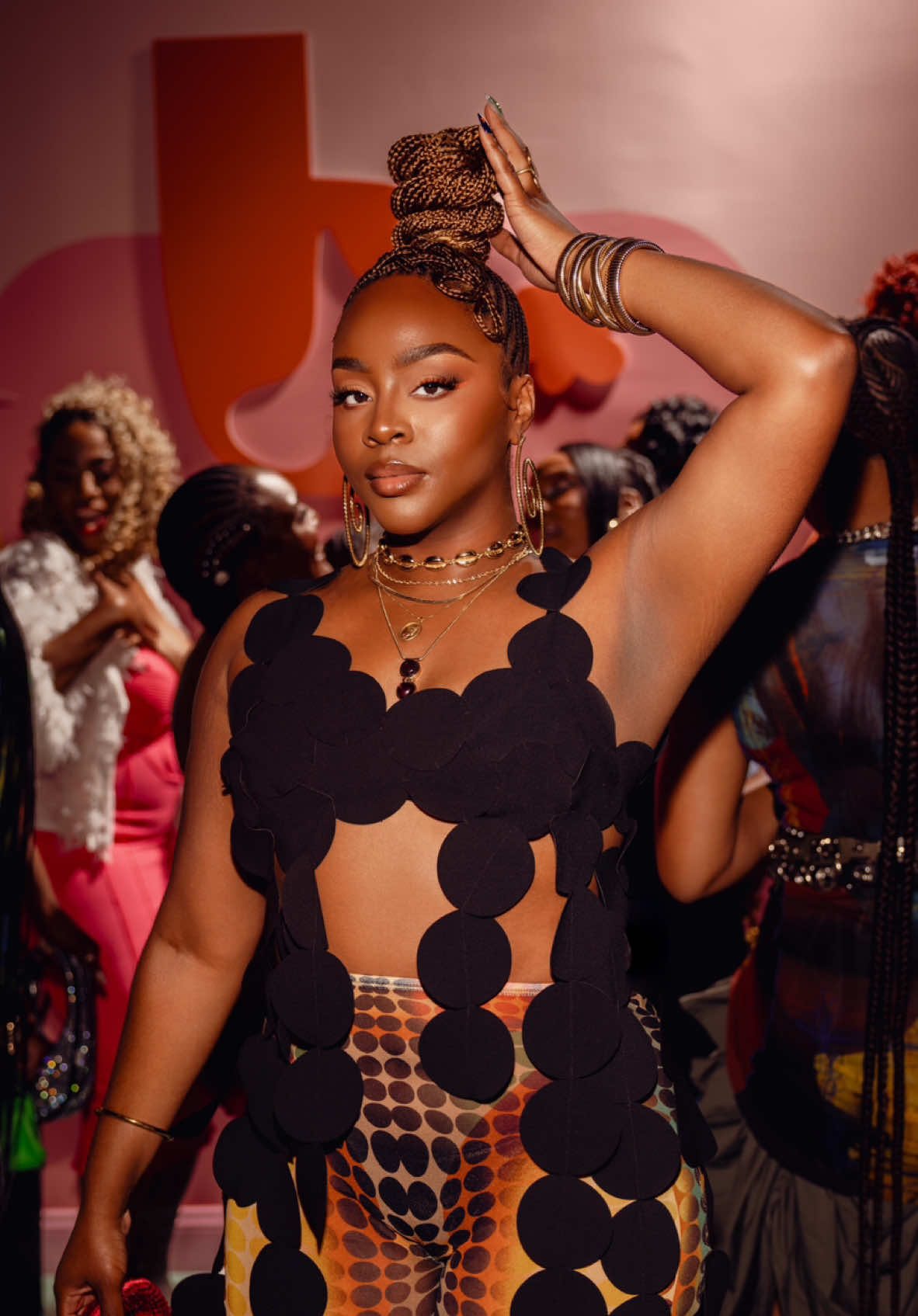A post by @tookiedidit_ on TikTok caption: THIS NOT A NORMAL PONY🔥 KEEP WATCHIN👀 @Jonna  #braidedsummercampaign #braidedsummer #tookiedidit #labraider #fyp #labraids #braids #hair  #hairstyles #hairtransformation #hairgoals #braidstyles #braiders #braidedhairstyles #explorepage #trending #explore #blackbraider #bundles #clientreaction  #bantuknots #feedinbraids #dayinmylife #braidedbaldie #thebraidedbaldhead #braidedbaldhead #braiddesigns #bohobraids #bohoknotlessbraids #braidedponytail 