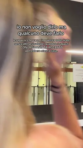 A post by @federicapiccinni on TikTok caption: #fakebodyy⚠️ 