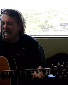A post by @_realcountrymusic on TikTok caption: In my opinion @William Clark Green is one of the more underrated artists in the Texas/red dirt scene #realcountrymusic #foryou #williamclarkgreen #acoustic #texas 