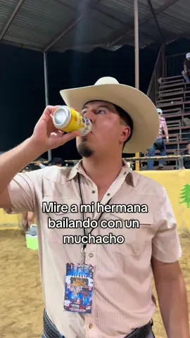 A post by @bailes_dfw on TikTok caption: Esto no se quedará así 😏😡 #familia #hermanos #celosa @iana @Necio🌵 