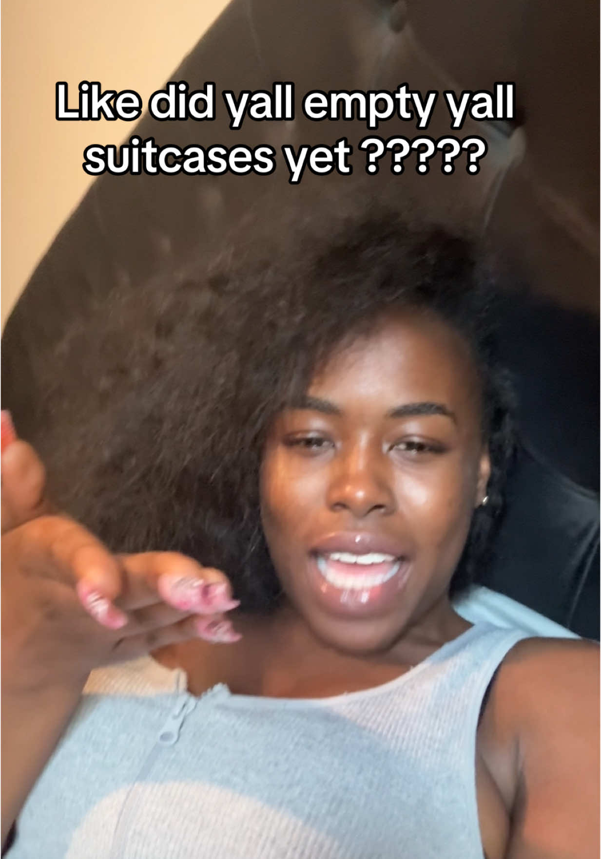 A post by @cleotrapa on TikTok caption: LMFAOOOOOOOOOOOOOOO yo the islanders ain’t go home yet????? They so attached aww 😂😂😂😂😂😂😂😂😂 they all together I thought they started a content house #loveislandusa #loveisland #fypシ #cleotrapa 