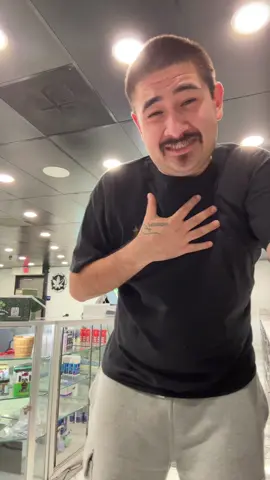 A post by @brian_huerta13 on TikTok caption: #fyp #viral 