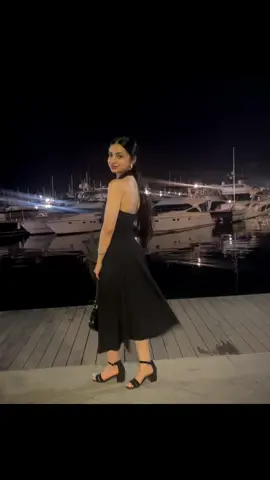 A post by @becca_marti_ on TikTok caption: 🇪🇸🌊❤️