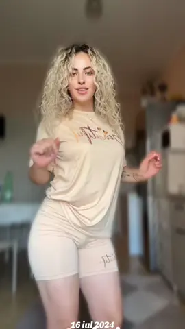 A post by @biancamaria970 on TikTok caption: #amintire 