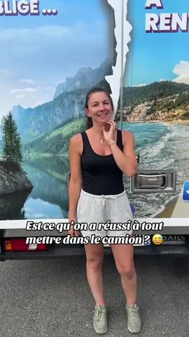 A post by @noemieetrudy on TikTok caption: Le déménagement en mode Tetris 😅