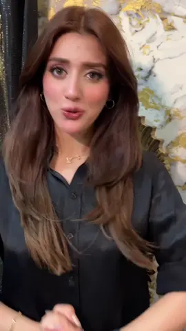 A post by @jannatmirza on TikTok caption: 🫢🫢🫢