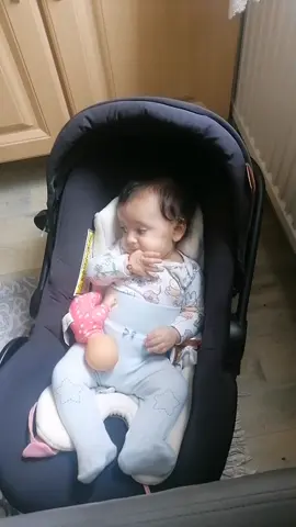 A post by @alexya_deny08 on TikTok caption: #fyp #FunkNoCapCut puiu meu mic și frumos și dulce te iubesc enorm de mult viata mea mea ești tu soarele meu mic și frumos și dulce te iubesc enorm de mult viata ❣️❤️🎀🌹🌺😘🍒💋🤗🤣@❤️🇦🇩  Florin  🇩🇪❤️ @❤️Naomii❤️🙋‍♀️ 