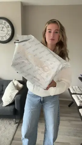 A post by @lotte.sj on TikTok caption: Wat vind jij van de schoen?  #dwrslabel @DWRSLABEL #dwars ❤️‍🔥🫶🏼❤️🥰🤗