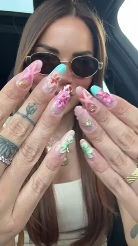 A post by @nicolepallado on TikTok caption: Posso dire? LE PIÙ BELLE CHE ABBIA MAI FATTO 🐚🩵✨@Desy Forato 💅🏻 