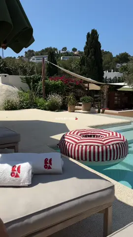 A post by @fleurluttikhuis on TikTok caption: 📍Roca House #ibiza #hotspot #poolday #restaurant 