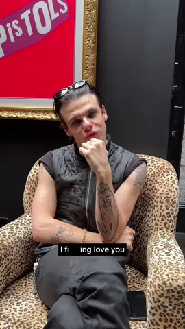 A post by @yungblud on TikTok caption: USA SOLD OUT 🇺🇸 thank you so much. If you missed out go to the link in my bio to sign up to the mailing list. There is a massive plan in place. Be the first to find out about it.