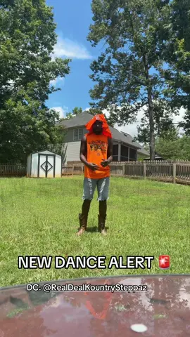 A post by @k2prime96 on TikTok caption: Had to Hop on Dis MF 😮‍💨⛽️ DC: @Real Deal Kountry Steppaz  @treycolvin @Jade Renee @Laquavion Walls @Latifah Trulyloved ❤️🔐🫦 @Pretty_Brown10 @kworthy22  #trailride #trailridersoftiktok #Viral #explore #explorepage 