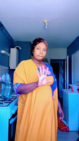 A post by @damesylla863 on TikTok caption: #pourtoiiiiiiiiiiiiiiiii #viral_video 