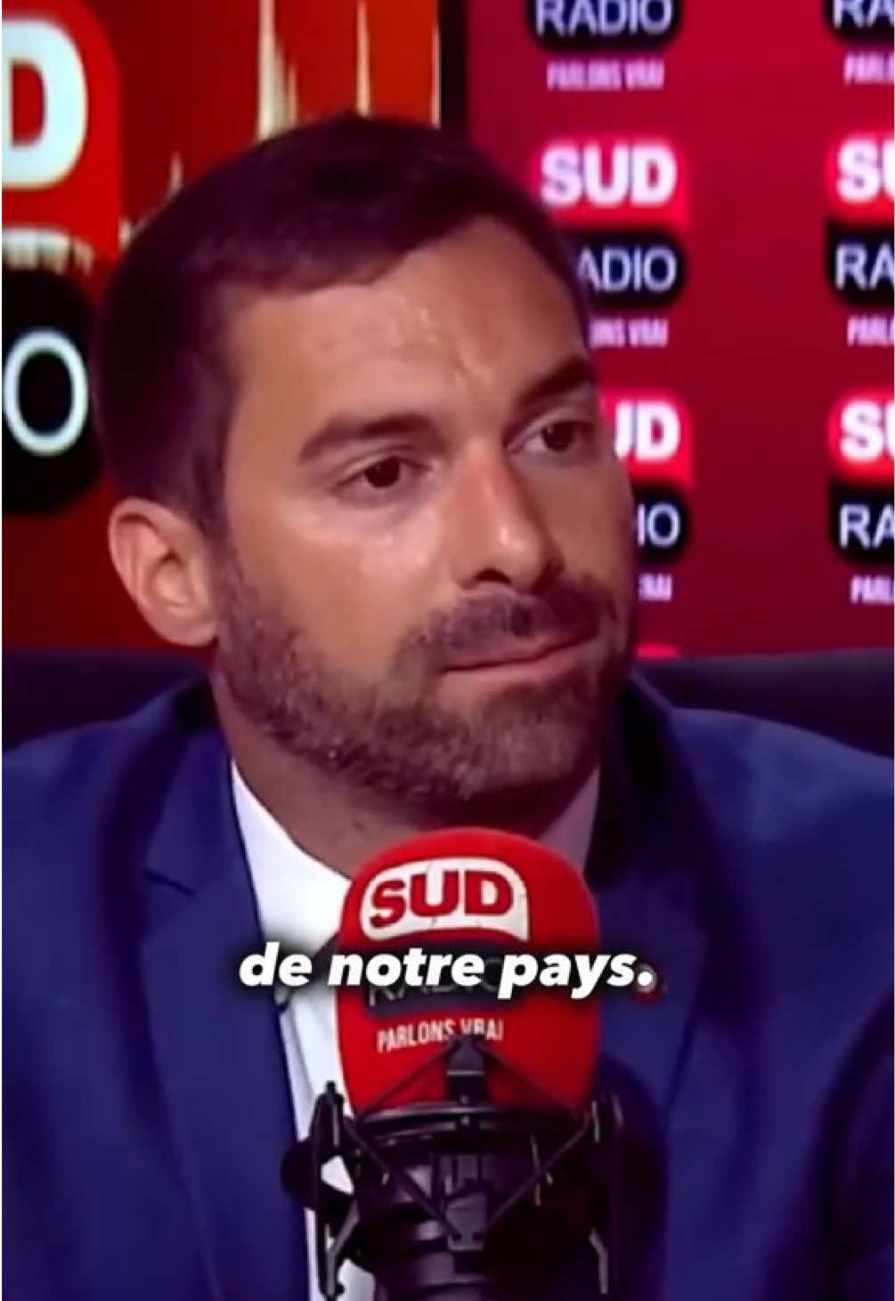 A post by @julienodoul on TikTok caption: Supprimer deux jours fériés ? Absolument hors de question. 