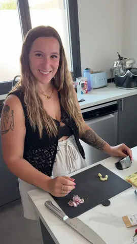 A post by @laurebrnt on TikTok caption: C’est là où on voit qu’on est parents 😂😂😂 @lolo_cn #amour #famille #bebe #humour 