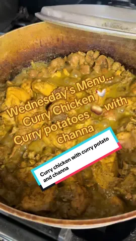 A post by @ on TikTok caption: #foodie #foodtiktok #mrstewart #menwhocook #reureu #meninthekitchen #curry #chicken #trinicooking #fypシ #fyp 