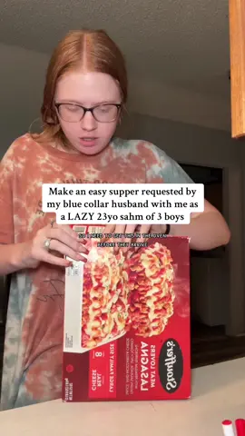 A post by @thebramleyfamily__main on TikTok caption: I finally have a dishwasher again!🥳 Easy lasagna, easy garlic cheesy bread aka easy supper👏🏻 #sahmsoftiktok #momof3boys #whatareyourlittleshavingforsupper #makesupperwithme #suppertime 