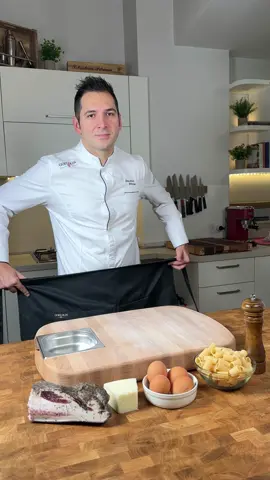 A post by @sebastian_fitarau on TikTok caption: Voglia di Carbonara  🤤 Ingredienti x2  220g Pasta 50g pecorino 4 tuorli  80g guanciale  sale q.b. pepe q.b. acqua di cottura q.b. Carbonara 🤤 Ingredients x2 220g spaghetti 50g pecorino 4 yolks 80g bacon Salt to taste. pepper as needed. cooking water to taste . . . #carbonara #spaghetti #primipiatti #tradizione #golosa    
