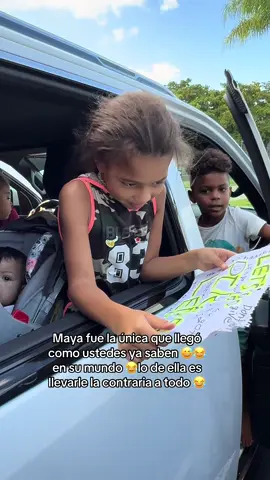 A post by @megadivo2791 on TikTok caption: @Los Megadivos @Chuchi Martinez #teamyucaypollotierno #yucaypollotierno TikTok el carro está estacionado no en movimiento 