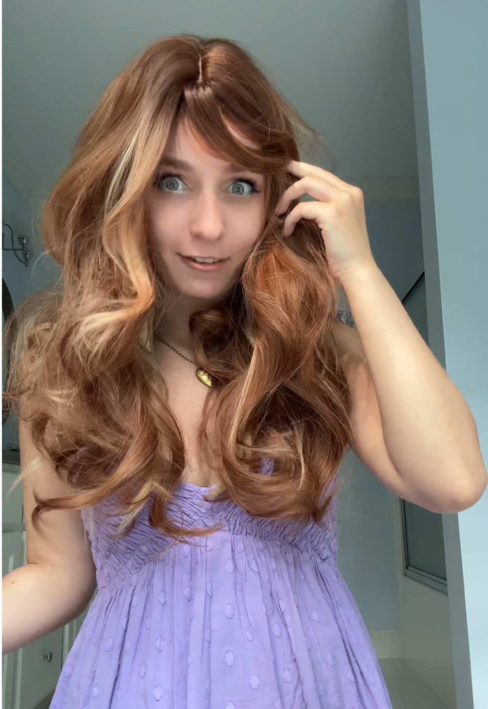 A post by @jesstheflower on TikTok caption: My wig unboxing lol #wig #unboxing #freesample 