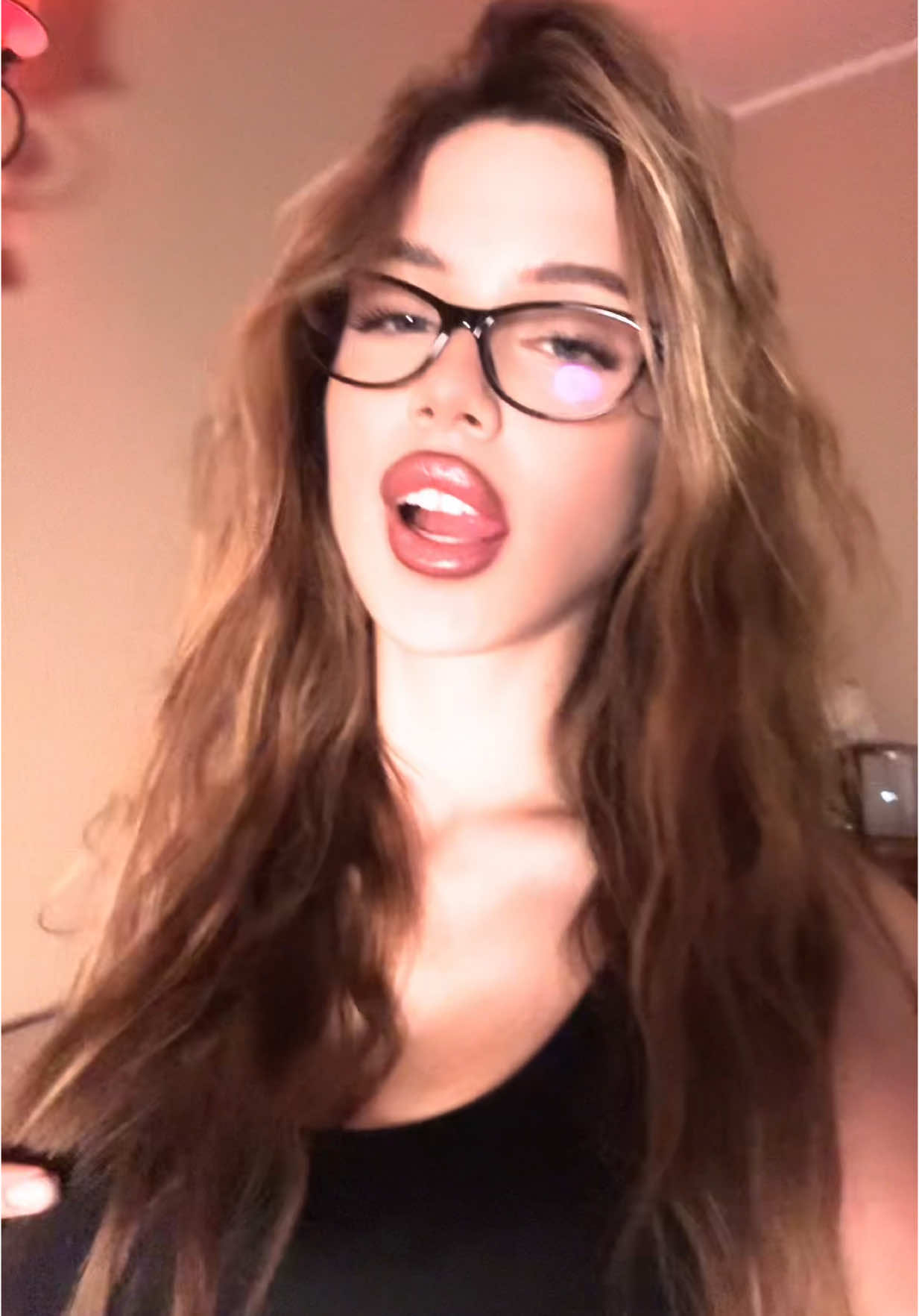 A post by @akyuliychfan0003 on TikTok caption: 😈 