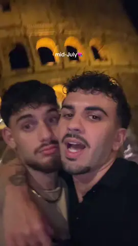 A post by @sasycacciatore on TikTok caption: like a chili 