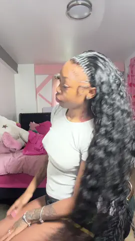 A post by @kikimulani on TikTok caption: @sterlyhair @sterlyhair #sterlyhair 