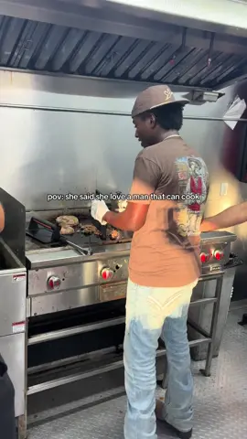 A post by @officialbigmo1k on TikTok caption: Yea I spawned on that food truck #nashville #foodtruck #cook