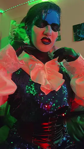 A post by @thewickedwarren on TikTok caption: KRIS GET THE BANANA. I DONT CARE, THIS IS MORE IMPORTANT, GET THE BANANA. #deltarune #deltarunechapter2 #queencosplay #deltarunecosplay #chapter2 #undertale #tobyfox #cosplay #q5u4ex7yy2e9n #queendeltarune 