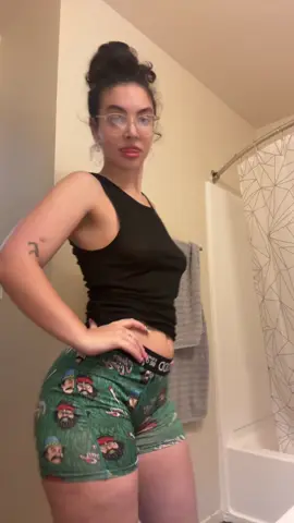 A post by @myaalaze on TikTok caption: i can’t stop either #fyp @Liam Maughan 