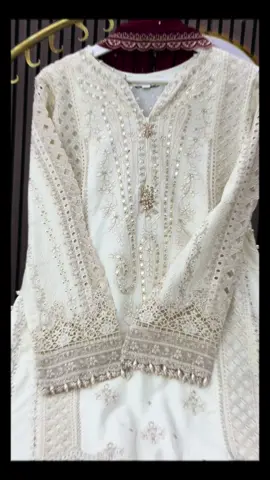 A post by @janni.boutique on TikTok caption: #designer #outfit #highquality #pakistaniwedding #pakistanifashion 