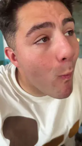 A post by @thatandu on TikTok caption: #amintire #oguritamica #mancare #food #mancaciosul #romania 