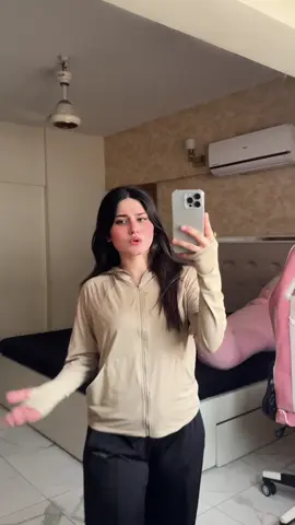A post by @kubrakhan665 on TikTok caption: 😂#kubrakhan665 
